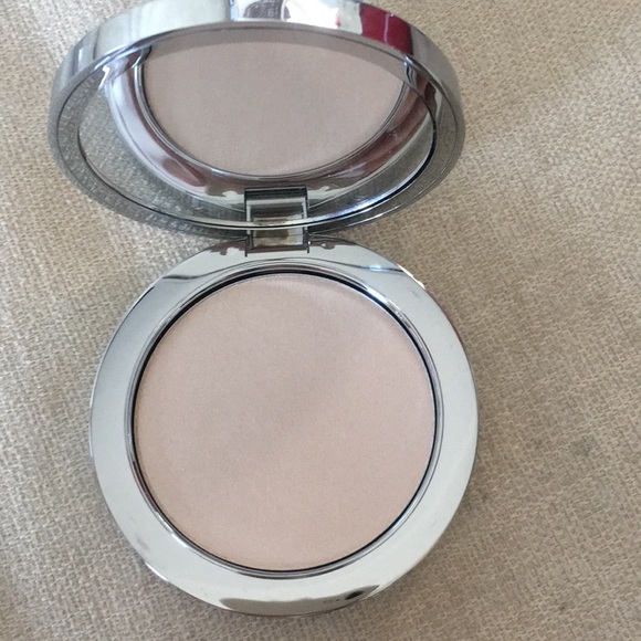 Highlighting Powder - Picture 2 of 3